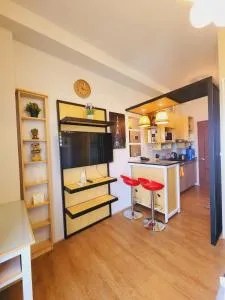 MesaCondo Studio with Balcony - Santa Ana