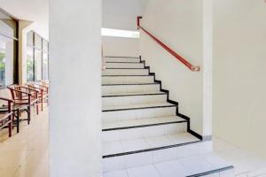 RedDoorz near Stadion Semeru Lumajang Jawa Timur