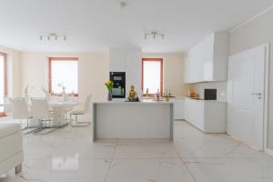 Exclusive townhouse Maciejki with garden and terrace near Warsaw