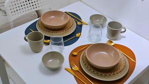 The Cozy Hub Studio with Wifi Near Eastwood City