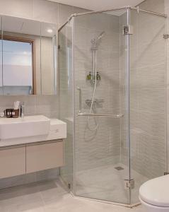 Deluxe 1-bedroom And 1-living Room Suite