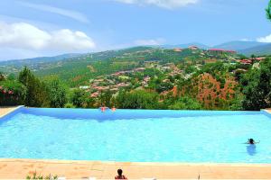 Appartement lumineux Roquebrune 45m² avec piscine partagée