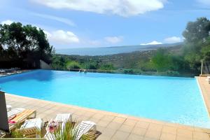 Appartement lumineux Roquebrune 45m² avec piscine partagée