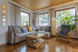 Homeport Hanover- Big House with sauna and garden - غاربسن