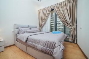 Danga Bay Coastal Serenity 3BR 6Pax w Balcony by Our Stay