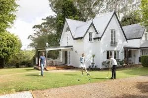 Exclusive Luxury Designer Cottage Estate for 10 - Peaceful Retreat Just 8 Minutes from Maleny - Curramore
