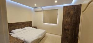 شقة مفروشة 3غرف 3 حمامات