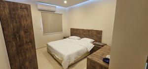 شقة مفروشة 3غرف 3 حمامات