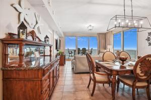 Shores of Panama 401 - 4th Floor 3 Bedroom 3 Bath Sleeps 8, Same Floor Resv, Parking! Updated! condo