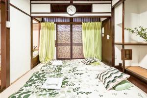 Shalom 鶴橋 市中心地铁口徒步10秒可到民宿 地铁6分钟直达难波 大阪3条地铁交汇处 30分钟直达奈良