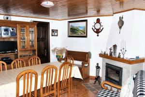 Charming House in Paredes do Rio with Mountain View