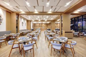 Harper Kupang by ASTON