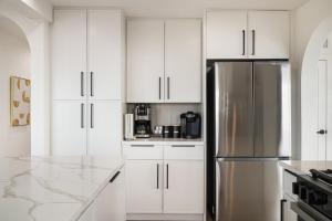 Oceanview Sunset View 3BR Luxe Home Yard