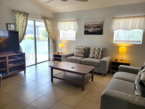 5 Bedroom Platinum Home with Games Room and Spa