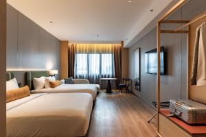 Break & Stay formerly known as BreakX Hotel