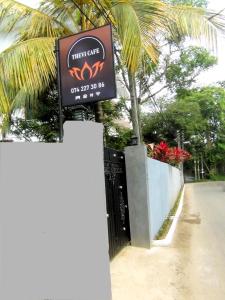 TheviCafe & Accommodation