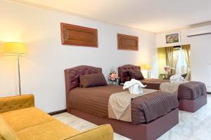 Chiangmai Lanna & Modern Loft Hotel