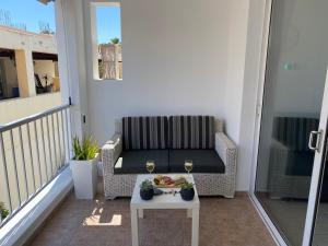 Ev Zin:Cozy, Newly rennovated, Studio, Swimming Pool B102