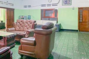 Urbanview Hotel Dasa Putra Syariah Sumedang