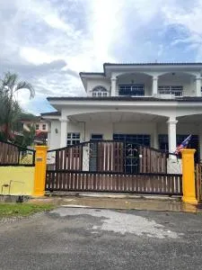 Bukit Kayangan Homestay - Kampung Baharu
