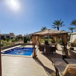 Beach Villa mit Privatpool, Dachterrasse - Ma‘mūrah