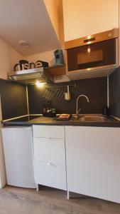 Charmant studio 1ère ligne plages pour 2 Cilmatisation - ROSSIconciergerie - Linge inclus