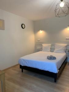 Appartements Cosy Corbeil Studio RerD 700m N7 : photos des chambres
