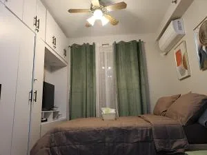 simple condo free WiFi free pool - Agus