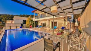 Uzumlu village 3 Bedroom Villa 1008