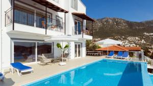 Kalkan 6 Bedroom Villa - 1038