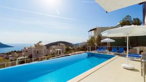 Kalkan 6 Bedroom Villa - 1038