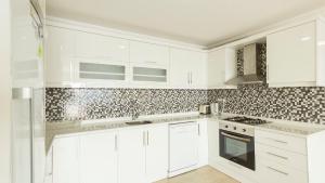 Kalkan 6 Bedroom Villa - 1038