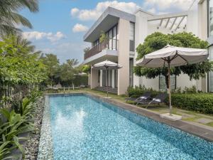 5 Bedrooms Oakwood Presidential Villa