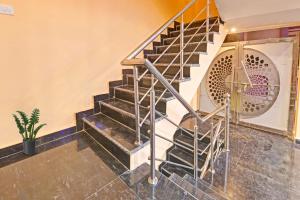 OYO Townhouse 1123 Kalyanpur Metro