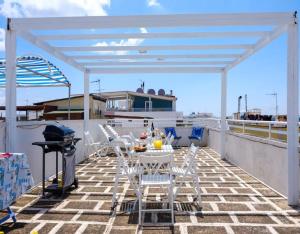 Belvedere Luxury Seafront With Panoramic Terrace