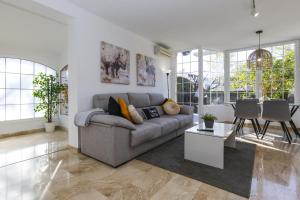 OXFOR Planet Family House