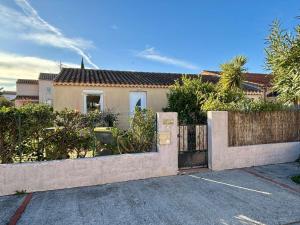 Villas Maison 3 pieces avec jardin et terrasse - Jusqu-a 4 personnes - ARGELES SUR MER AR000-014 : Maison 2 Chambres