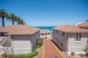 Sea, Sun, Kalk Bay, Dalebrook