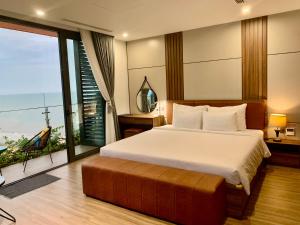 Flamingo Ibiza Hải Tiến