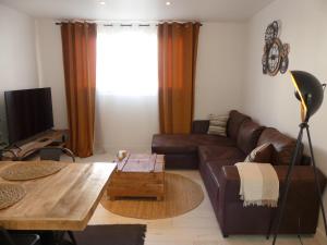 Appartements bright modern, near center and 10 min from beaches : photos des chambres