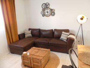 Appartements bright modern, near center and 10 min from beaches : photos des chambres