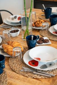 Appartements bright modern, near center and 10 min from beaches : photos des chambres