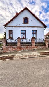 Kisbattyán Vendégház