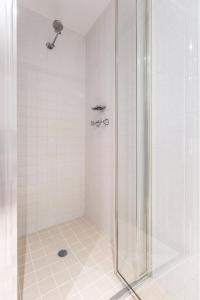 VAQUAY Fifth Avenue In Melbourne CBD