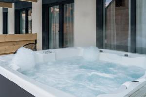 White Hills - LoftAffair Spa Collection