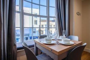 Skokholm Apartment - 3 Bedroom Apartment - Tenby