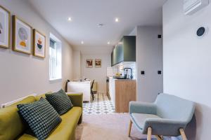 Modern Amenities and Luxury Finishes