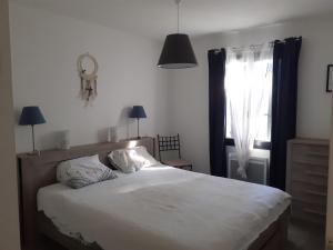Maisons de vacances Villa jacuzzi : photos des chambres