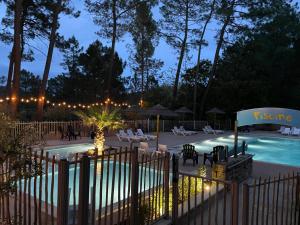 Campings Village de Chalets : photos des chambres