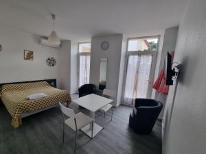 Hotels Hotel Bains Sarrailh : photos des chambres